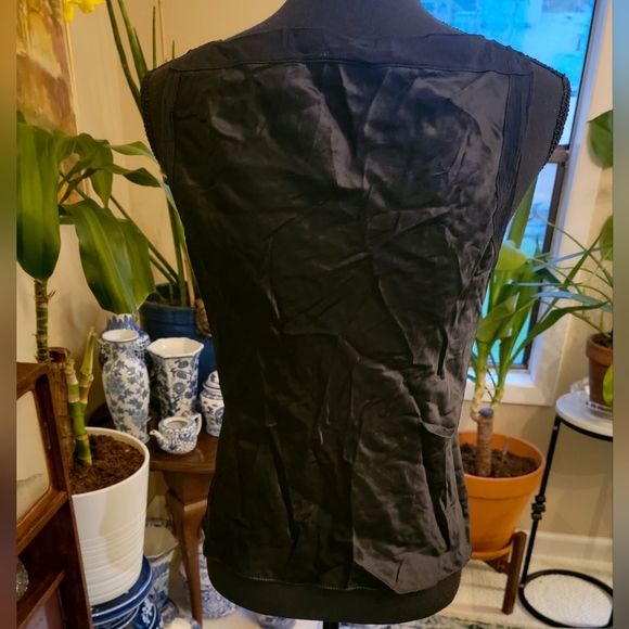 The Limited Black V-Neck Silk Tank w Sheer Trim M - Picture 2 of 5